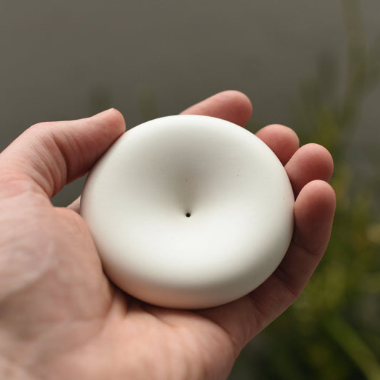Misewell Eve Incense Holder in White