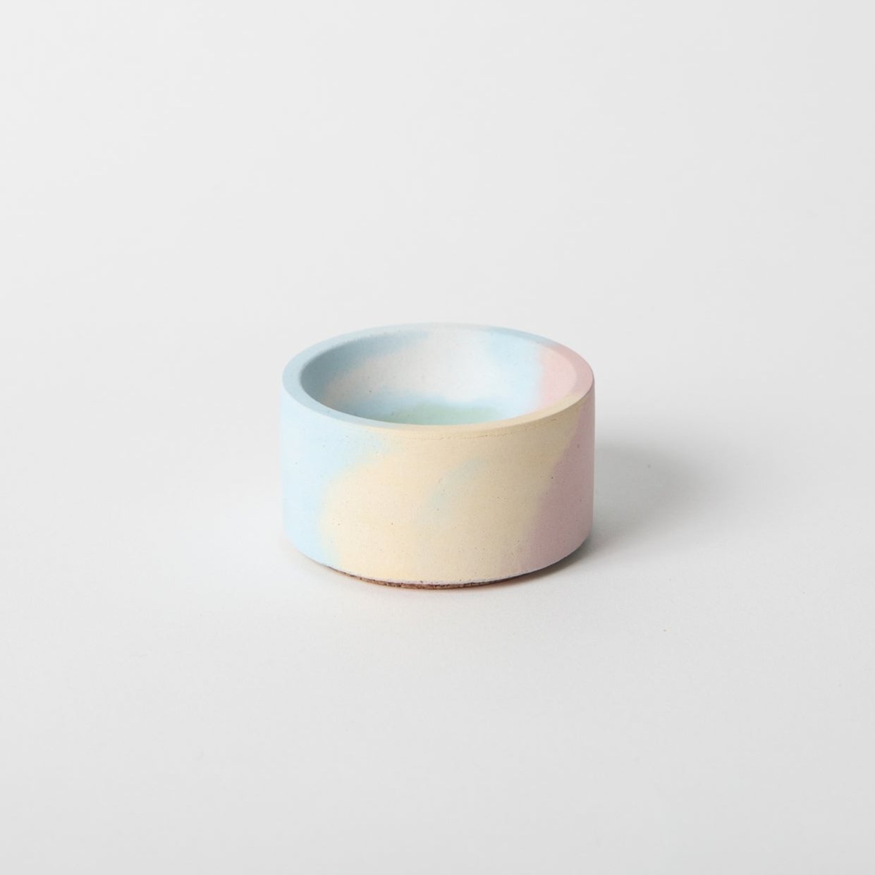 Round concrete incense holder in jawbreaker (multicolor)